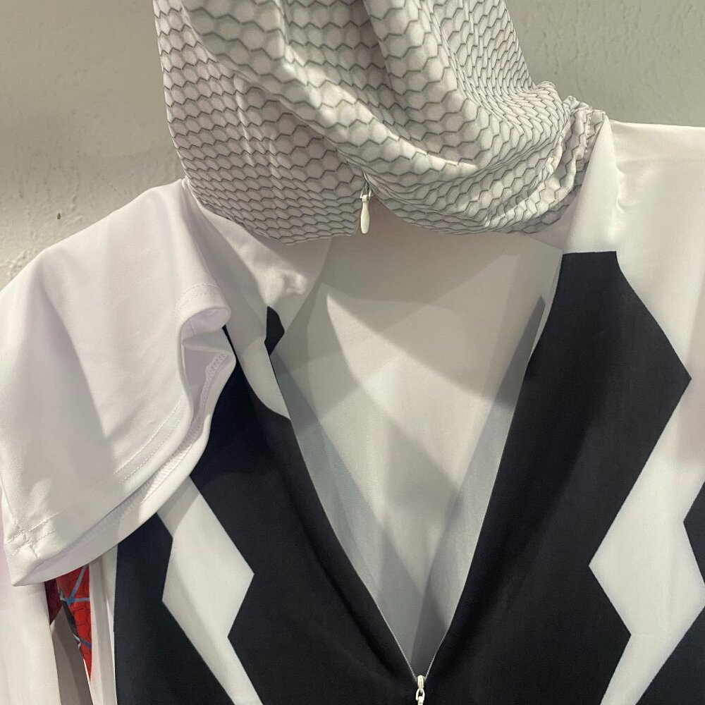 Marvel Gwen Stacy Spiderman Costume, women's size M, NWOT, with mask. - Picture 6 of 10
